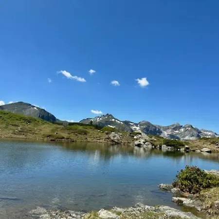 Alps -top 11 By Kamper アパート